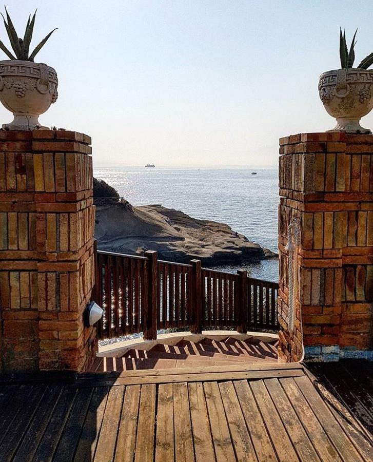 Residence Posillipo Napels Buitenkant foto